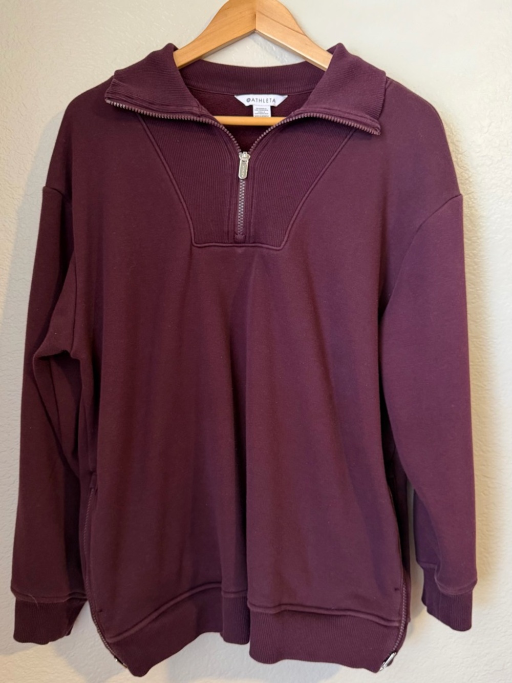 Athleta Cozy Karma 1/2 Zip Sweatshirt Maroon Burgundy Pullover Athleisure Large